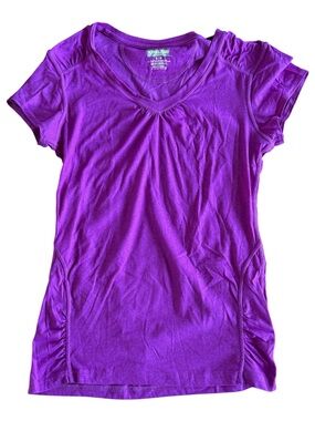 Kirkland Signature V-Neck Short Sleeve Top in Vibrant Purple